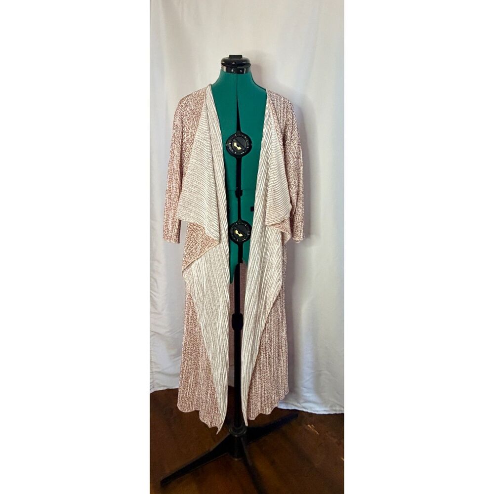 NWT Lularoe marbled beige and dusty rose pink flower pattern Shirley duster